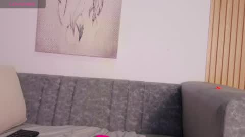 ANTONELLA online show from April 22, 1:18 pm