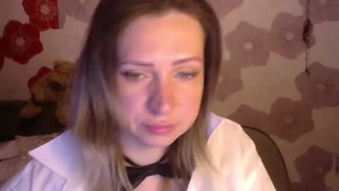 Snapshot of queen_daenerys chatting on September 14, 8:32 pm Queen Daenerys online show from September 14, 8:32 pm