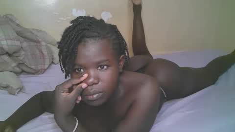 queen_latasha online show from April 8, 3:37 pm