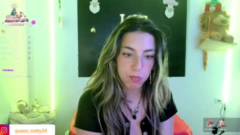 queen_natttyy online show from January 5, 7:28 am