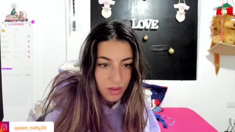 queen_natttyy online show from December 28, 7:11 am