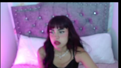 Queen Rosee  online show from February 25, 10:13 pm