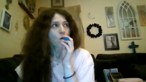 queencrimsonlvx online show from July 7, 12:09 pm