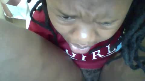 queenleona61 online show from October 5, 11:07 am