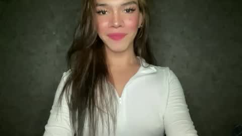 Snapshot of queenn_xxx chatting on October 23, 10:17 am QUEEN online show from October 23, 10:17 am