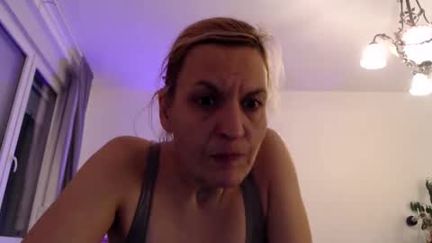 bi is from billy online show from November 23, 6:50 pm