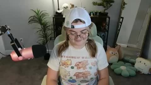 Bri online show from November 27, 3:58 am