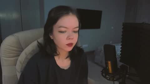 quietluxury online show from February 19, 10:36 am