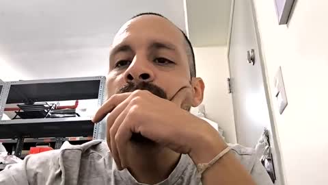 quik32 online show from March 10, 3:20 pm