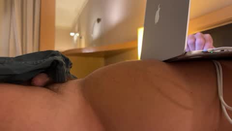 quota21 online show from October 24, 11:49 pm