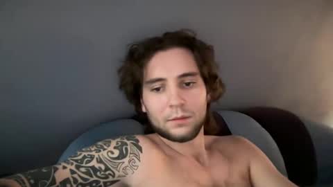 quriff online show from March 3, 2:17 pm