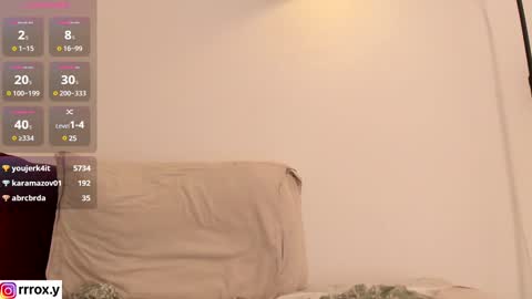 Snapshot of r00xvel chatting on February 3, 9:08 am r00xvel online show from February 3, 9:08 am