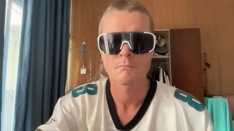 rabbit_eyes69 online show from November 16, 4:47 am