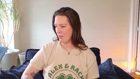 Rach ONeill online show from June 9, 5:23 pm
