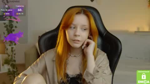 rachel__lips online show from June 18, 8:42 am