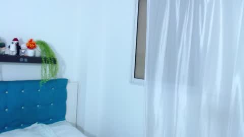 Valentina  online show from February 26, 1:36 am