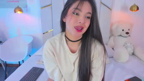 Rachel Ribeiro online show from December 18, 12:33 pm