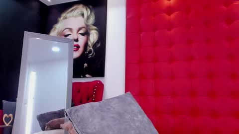  DALIANA  online show from December 5, 9:23 pm