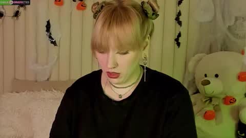 Snapshot of rachelcart chatting on October 15, 3:21 am RachelCart online show from October 15, 3:21 am