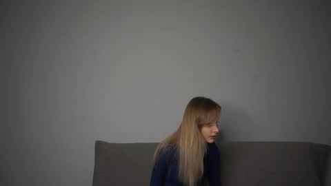 Sara online show from November 9, 2:31 pm