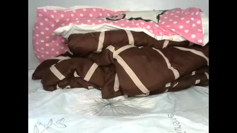 messy candie online show from February 19, 5:38 am
