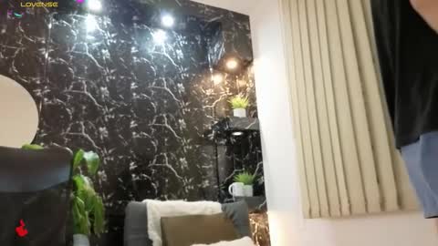 R A F A E L online show from February 1, 11:57 pm