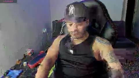 ragnar_lothbrok77 online show from December 4, 4:56 am