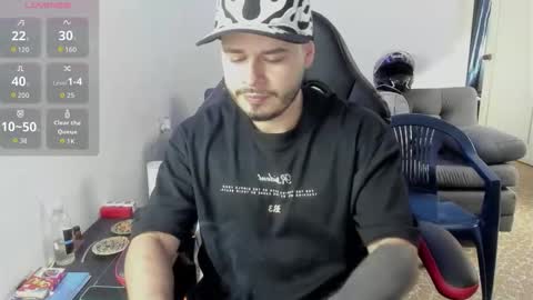 ragnar_lothbrok77 online show from February 5, 9:51 pm