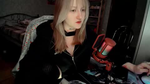 Kate online show from March 6, 4:50 pm