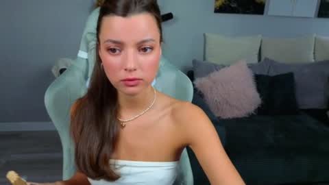 Darcy online show from August 4, 10:00 am