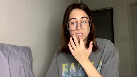 Ray Ray online show from December 6, 4:08 am