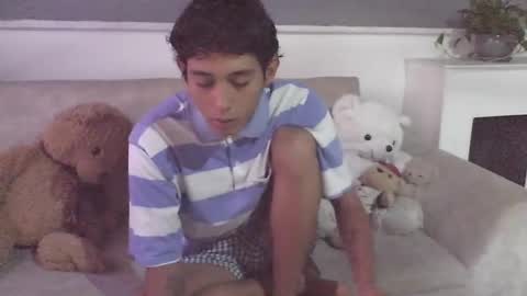 Snapshot of rami_hot0 chatting on September 15, 10:33 pm rami_hot0 online show from September 15, 10:33 pm