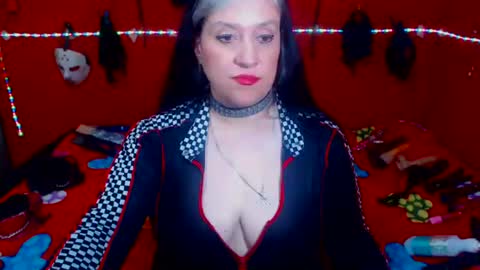 Sonia online show from October 28, 2:01 am