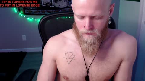 Snapshot of randyroderick chatting on December 15, 6:07 am Randy Rod online show from December 15, 6:07 am