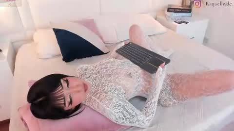 raquel Hyde online show from July 25, 9:13 pm