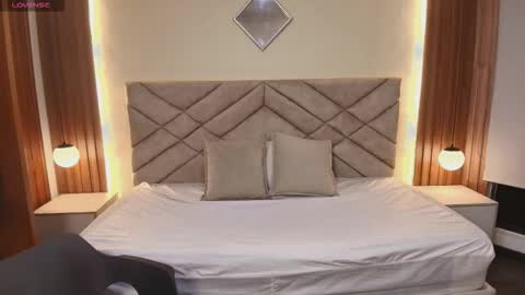 Raquel online show from February 25, 12:20 pm