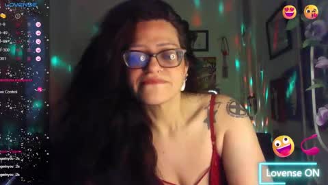 Snapshot of ravenandsin chatting on October 30, 12:22 am Raven online show from October 30, 12:22 am