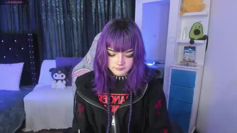 ravencollen online show from February 17, 5:34 pm