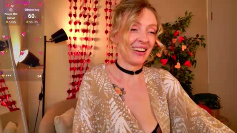 Ray online show from February 14, 9:39 pm