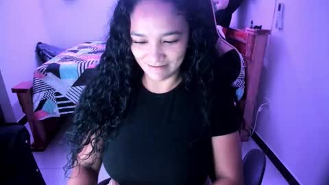 Danna online show from November 11, 1:52 am