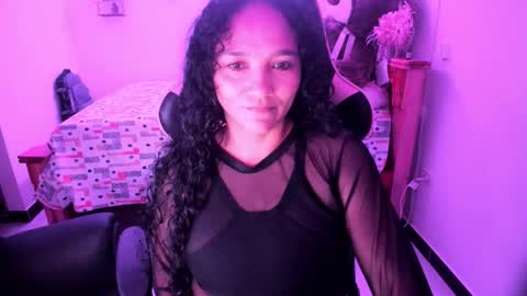 Danna online show from November 2, 8:09 pm