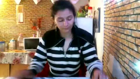 real_coupl3 online show from May 2, 9:26 am