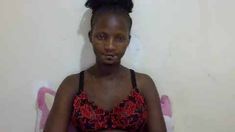 queen online show from March 9, 5:39 pm