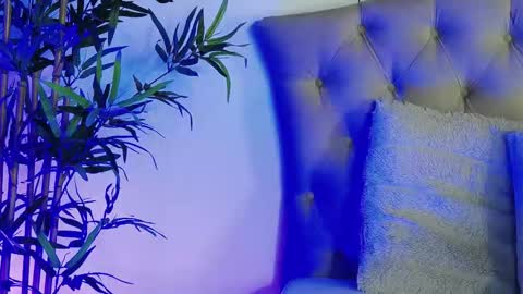 Danielle online show from February 3, 6:45 pm