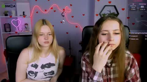 rebecca_smile_ online show from April 15, 12:19 pm