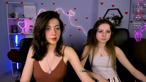 rebecca_smile_ online show from May 5, 7:30 pm