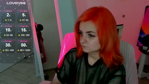 Snapshot of red_bestie_ chatting on October 22, 2:19 pm Bestie online show from October 22, 2:19 pm