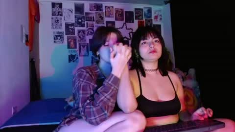 red_cherry2 online show from August 4, 10:22 am