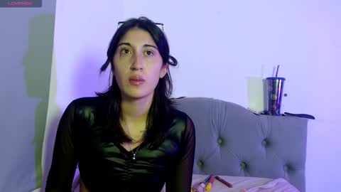 IG   OF red moonn online show from October 21, 5:56 am