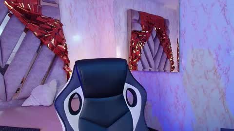 red_pandaa online show from February 20, 2:41 pm